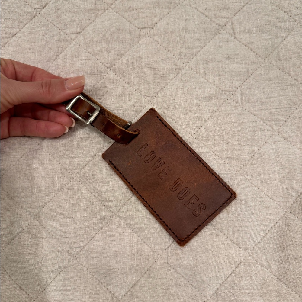 LOVE DOES Charity Nonprofit - Real Leather Luggage Tag